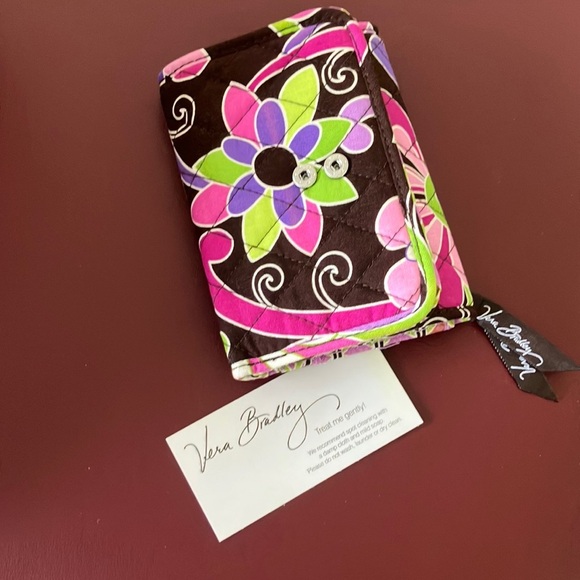 Vera Bradley purple punch floral quilted cotton NWOT wallet few loose th… - Picture 3 of 12